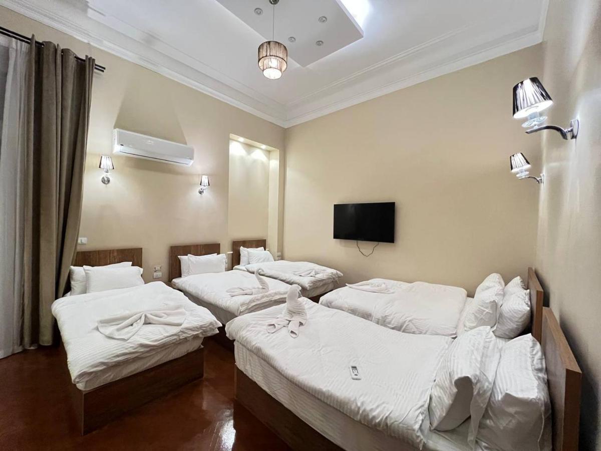 Paris East * القاهرة