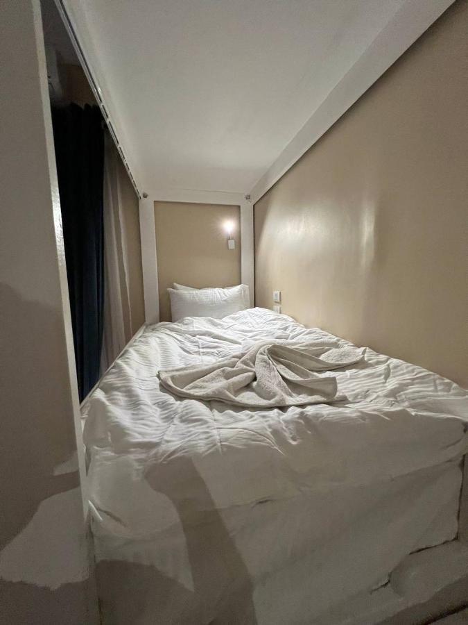 Paris East بيت شباب