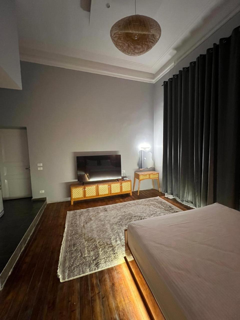 Paris East بيت شباب القاهرة